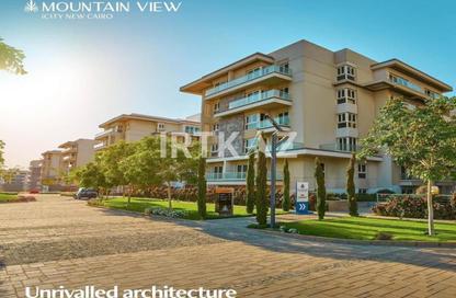iVilla - 3 Bedrooms - 3 Bathrooms for sale in Mountain View iCity - 5th Settlement Compounds - The 5th Settlement - New Cairo City - Cairo