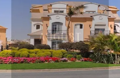 Apartment - 3 Bedrooms - 2 Bathrooms for sale in Stone Residence - 5th Settlement Compounds - The 5th Settlement - New Cairo City - Cairo