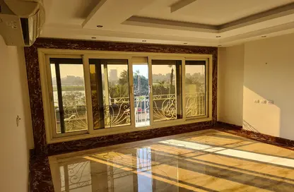Apartment - 3 Bedrooms - 3 Bathrooms for sale in Mahatet Al Madabegh Lane - Masr El Kadima - Hay Masr El Kadima - Cairo