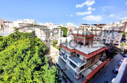 شقة - 3 غرف نوم - 3 حمامات للايجار في شارع السيدة سكينة إبنت الحسين - كفر عبده - رشدي - حي شرق - الاسكندرية