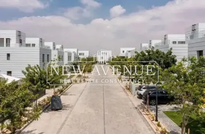 فيلا - 3 غرف نوم - 3 حمامات للبيع في كمبوند البروج - كمبوندات الشروق - مدينة الشروق - القاهرة