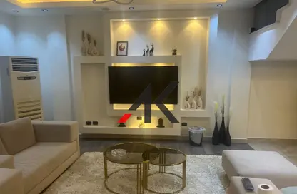 منزل مزدوج - 4 غرف نوم - 4 حمامات للايجار في صن رايز - المستثمرين الجنوبية - مدينة القاهرة الجديدة - القاهرة منزل مزدوج - 4 غرف نوم - 4 حمامات للايجار في صن رايز - المستثمرين الجنوبية - مدينة القاهرة الجديدة - القاهرة