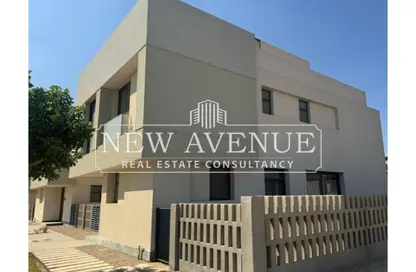 Villa - 3 Bedrooms - 5 Bathrooms for sale in Al Burouj Compound - El Shorouk Compounds - Shorouk City - Cairo