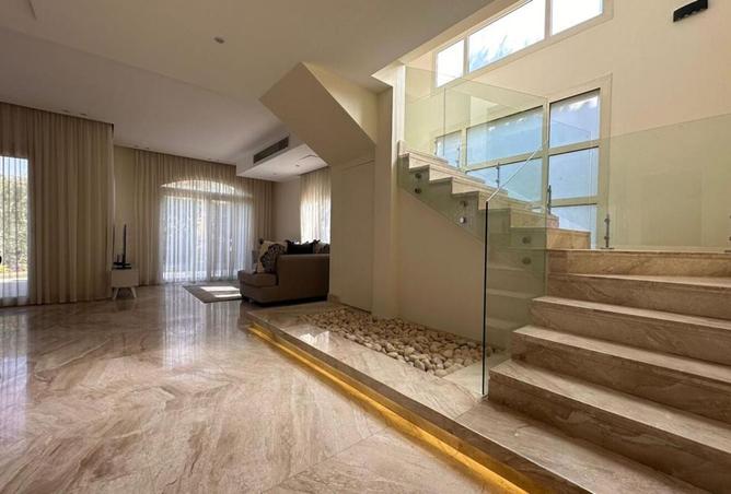 8138041 - Property Image 3