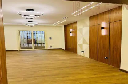 شقة - 3 غرف نوم - 2 حمامات للبيع في شارع ابن الهيثم - الرحاب المرحلة الخامسة - الرحاب - مدينة القاهرة الجديدة - القاهرة