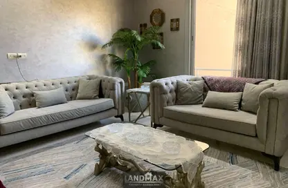 Apartment - 2 Bedrooms - 2 Bathrooms for sale in Palm Hills Village Gate - South Investors Area - New Cairo City - Cairo