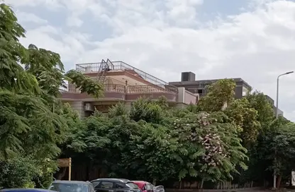 فيلا - 7 غرف نوم - 5 حمامات للبيع في الحي السابع - مدينة العبور - القليوبية