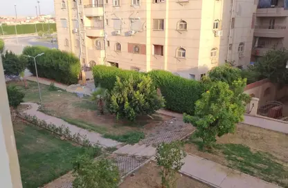 Apartment - 3 Bedrooms - 1 Bathroom for sale in 7th Area - Shorouk City - Cairo