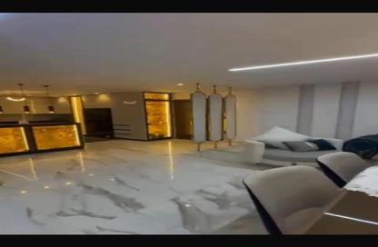 Apartment - 2 Bedrooms - 2 Bathrooms for sale in Hyde Park - 5th Settlement Compounds - The 5th Settlement - New Cairo City - Cairo