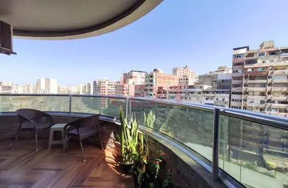 شقة - 3 غرف نوم - 1 حمام للبيع في شارع مصطفى كامل - السيوف - حي اول المنتزة - الاسكندرية