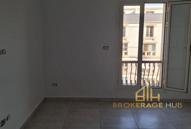 8084139 - Property Image 2