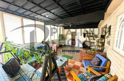 Apartment - 3 Bedrooms - 3 Bathrooms for sale in Abdel Moneim Al Dalel St. - Tharwat - Hay Sharq - Alexandria