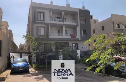 Apartment - 3 Bedrooms - 2 Bathrooms for sale in 7th District - Sheikh Zayed City - Giza