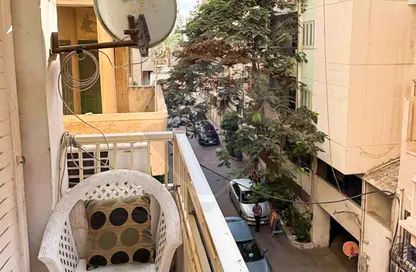 Apartment - 3 Bedrooms - 1 Bathroom for rent in Mohamed Mokbel St. - Glim - Hay Sharq - Alexandria