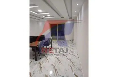 شقة - 3 غرف نوم - 2 حمامات للايجار في شارع افريقيا - امتداد مصطفي النحاس - المنطقة التاسعة - مدينة نصر - القاهرة