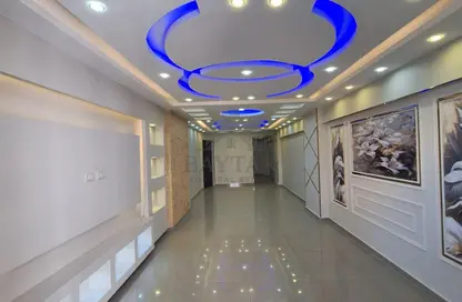 Apartment - 3 Bedrooms - 3 Bathrooms for sale in Iskandar Ibrahim St. - Miami - Hay Awal El Montazah - Alexandria