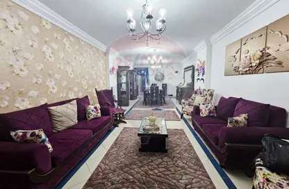 Apartment - 3 Bedrooms - 1 Bathroom for sale in Walid Salah Eldin Shata St. - Sidi Beshr - Hay Awal El Montazah - Alexandria