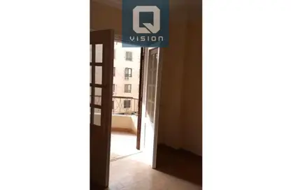 Apartment - 2 Bedrooms - 2 Bathrooms for rent in 10th Sector - Zahraa El Maadi - Hay El Maadi - Cairo