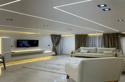 Apartment - 2 Bedrooms - 1 Bathroom for rent in El Rehab Extension - Al Rehab - New Cairo City - Cairo