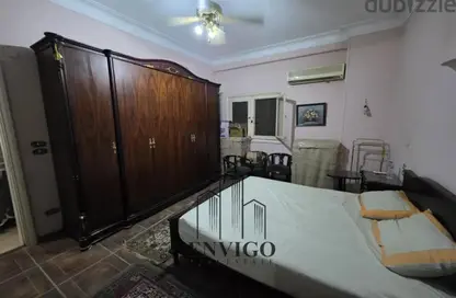 Apartment - 3 Bedrooms - 2 Bathrooms for sale in Mohamed Korayem St. - 6th Zone - Nasr City - Cairo