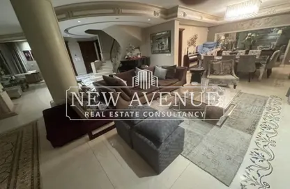 Villa - 4 Bedrooms - 3 Bathrooms for sale in Al  Rabwa - Sheikh Zayed Compounds - Sheikh Zayed City - Giza