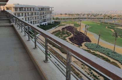 Penthouse - 3 Bedrooms - 4 Bathrooms for sale in The Fourteen Golf Residences - Uptown Cairo - Mokattam - Cairo