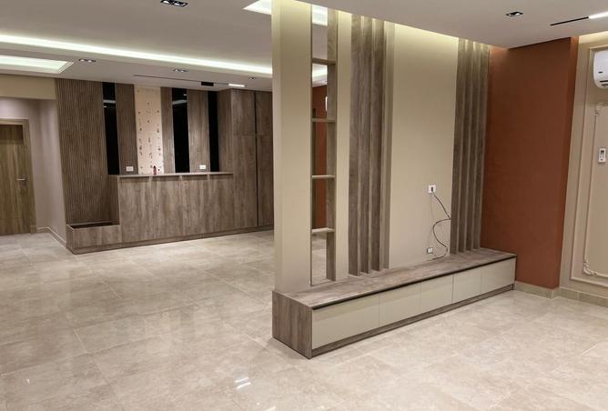 8248922 - Property Image 2