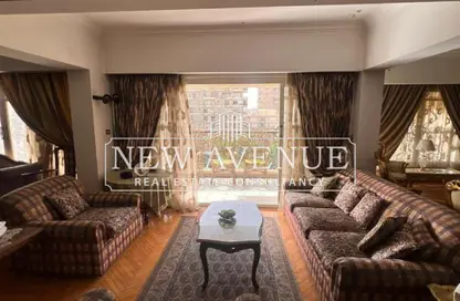 Apartment - 5 Bedrooms - 2 Bathrooms for sale in Al Hegaz St. - El Mahkama Square - Heliopolis - Masr El Gedida - Cairo