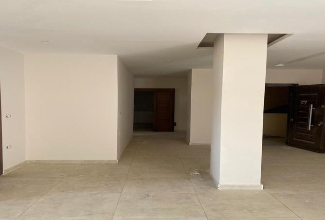 8073050 - Property Image 3