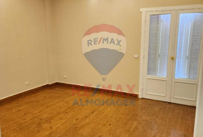 8193919 - Property Image 2