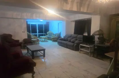 Apartment - 4 Bedrooms - 3 Bathrooms for sale in Mosadak St. - Dokki - Giza