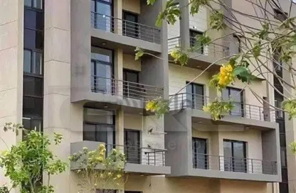 Apartment - 3 Bedrooms - 2 Bathrooms for sale in Moon Residences - Fifth Square - The 5th Settlement - New Cairo City - Cairo