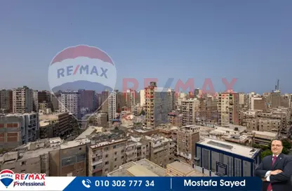 شقة - 3 غرف نوم - 1 حمام للبيع في شارع الرصافة - محرم بك - حي وسط - الاسكندرية
