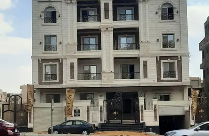 Apartment - 3 Bedrooms - 3 Bathrooms for sale in Green Residence 2 - 8th District - Sheikh Zayed City - Giza