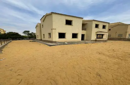 Villa - 4 Bedrooms - 4 Bathrooms for sale in Madinaty - Cairo