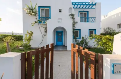 Chalet - 2 Bedrooms - 2 Bathrooms for sale in Mountain View - Ras Al Hekma - North Coast
