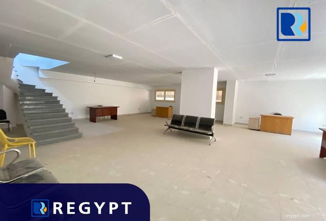 8105886 - Property Image 2
