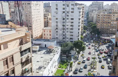 شقة - 3 غرف نوم - 2 حمامات للبيع في شارع ابو قير - جليم - حي شرق - الاسكندرية