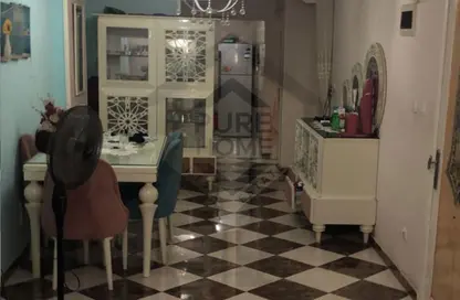 Apartment - 2 Bedrooms - 1 Bathroom for sale in Ahmed Basha Turk St. - Fleming - Hay Sharq - Alexandria