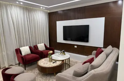 فيلا - 4 غرف نوم - 4 حمامات للبيع في فرست هايتس - محور 26 يوليو - مدينة 6 أكتوبر - الجيزة