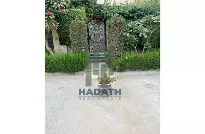 Apartment - 3 Bedrooms - 2 Bathrooms for sale in Al Narges 6 - Al Narges - New Cairo City - Cairo