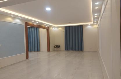 Apartment - 3 Bedrooms - 3 Bathrooms for sale in El Banafseg Apartment Buildings - El Banafseg - New Cairo City - Cairo