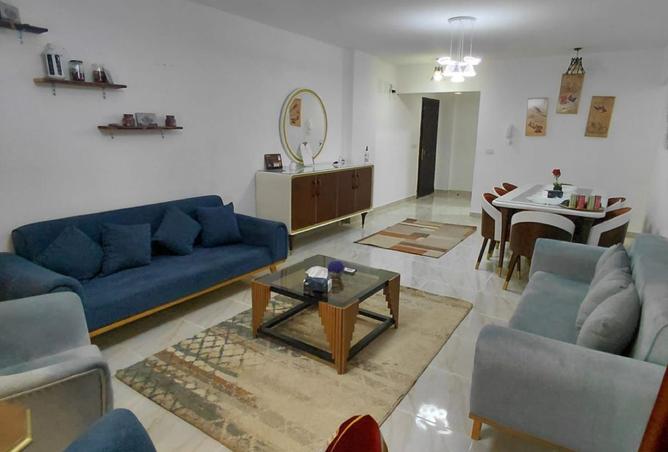 8382944 - Property Image 2