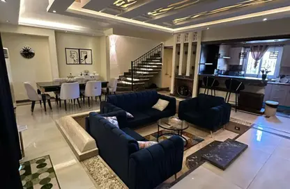 Townhouse - 3 Bedrooms - 3 Bathrooms for rent in Karma Residence - 16th District - Sheikh Zayed City - Giza