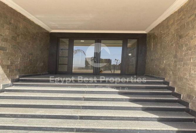 8272200 - Property Image 2