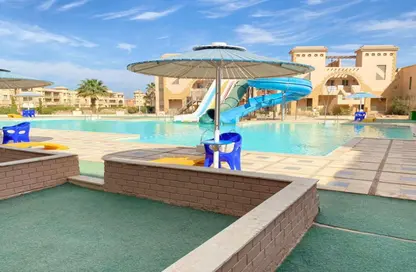 شاليه - 3 غرف نوم - 2 حمامات للبيع في لا لونا - العين السخنة - السويس