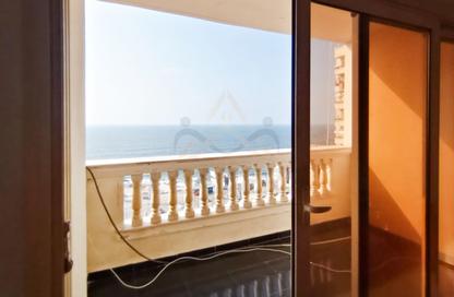 Apartment - 3 Bedrooms - 2 Bathrooms for rent in Camp Chezar - Hay Wasat - Alexandria