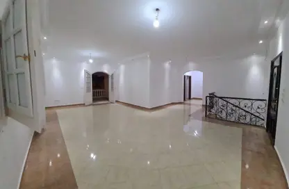 Duplex - 5 Bedrooms - 4 Bathrooms for rent in Area G - Ganoob El Acadimia - New Cairo City - Cairo