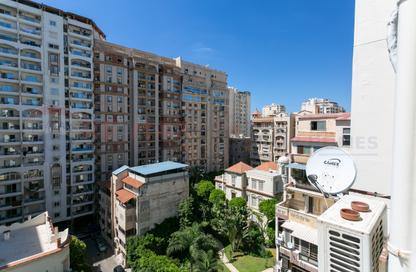 Apartment - 2 Bedrooms - 2 Bathrooms for sale in Zezenia - Hay Sharq - Alexandria