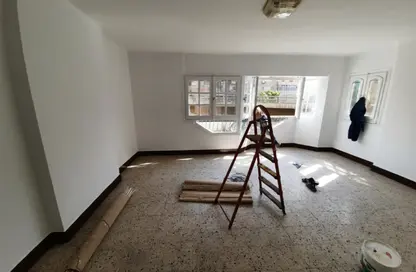 Apartment - 2 Bedrooms - 1 Bathroom for rent in Maadi Bridge 1 - Maadi - Hay El Maadi - Cairo